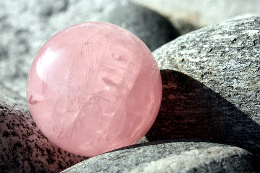 QUARTZ ROSE: PROPRIÉTÉS, VERTUS ET SIGNIFICATION