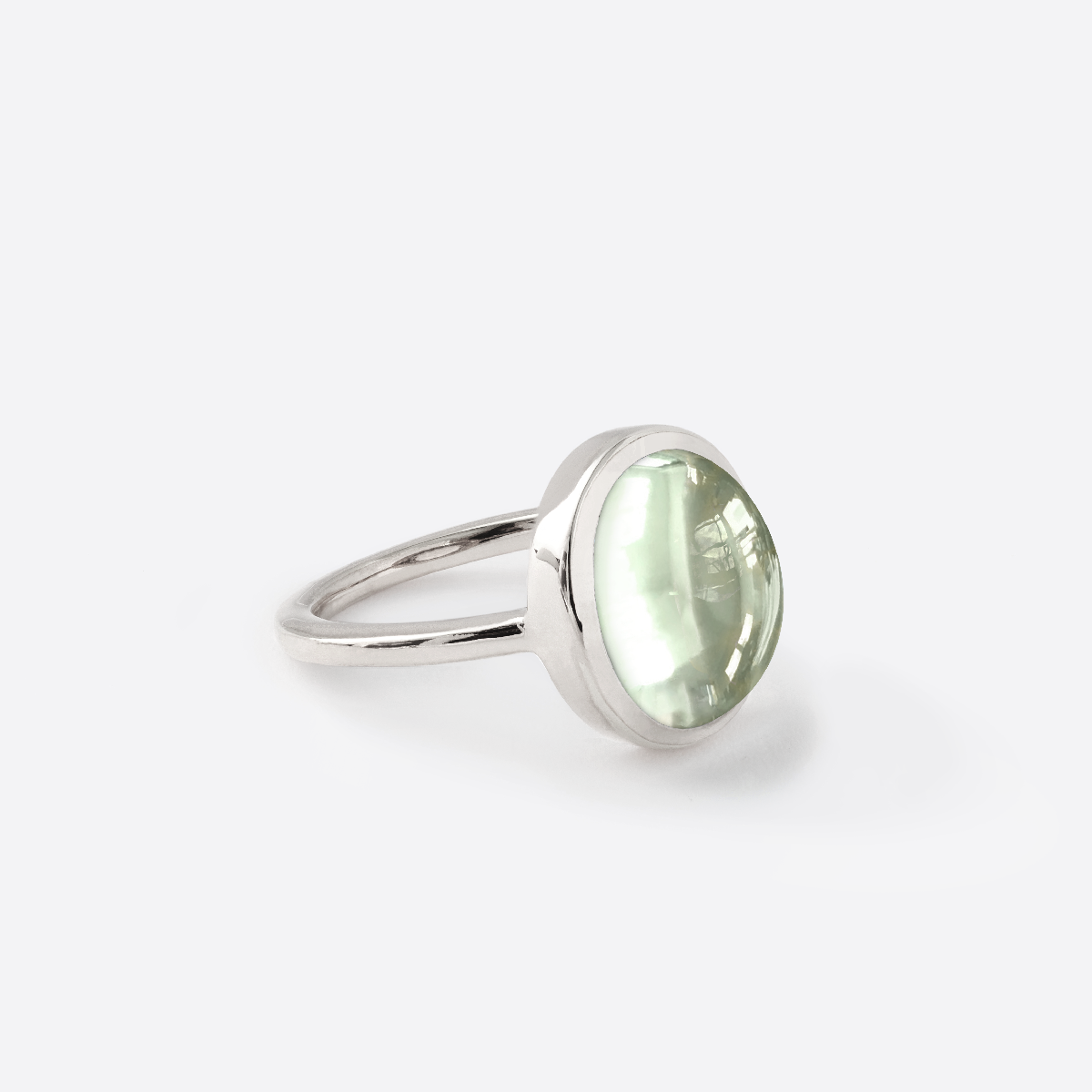 Bague pour femme de forme grand ovale en argent 925 monte d'une prasiolite verte