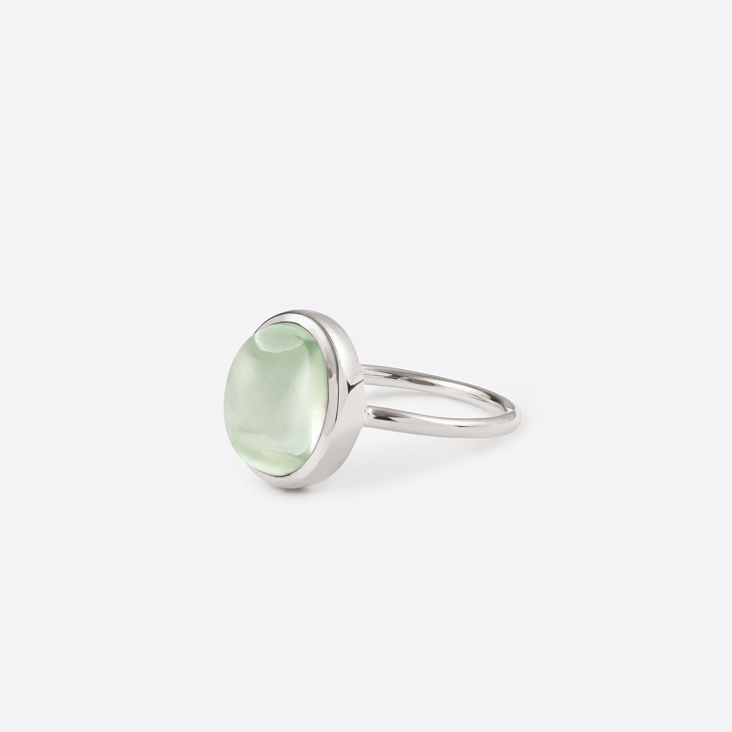 bague femme en argent petit ovale serti d une pierre prasiolite verte