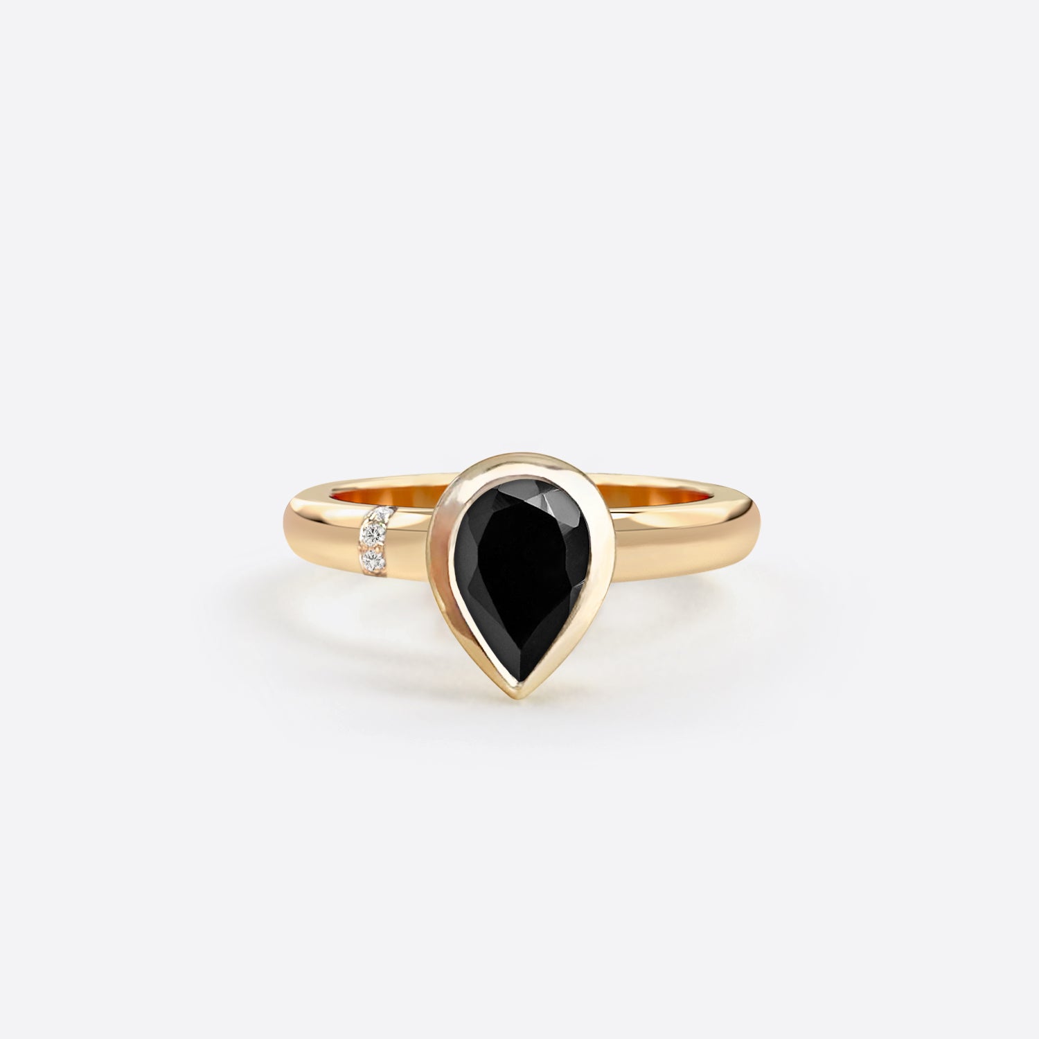 bague en forme de poire en argent plaque or rose sertie d une pierre spinelle noire et diamants